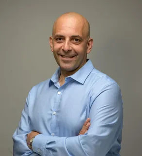 ד"ר ניר חייא