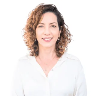 ד"ר נגה ליפשיץ טייר